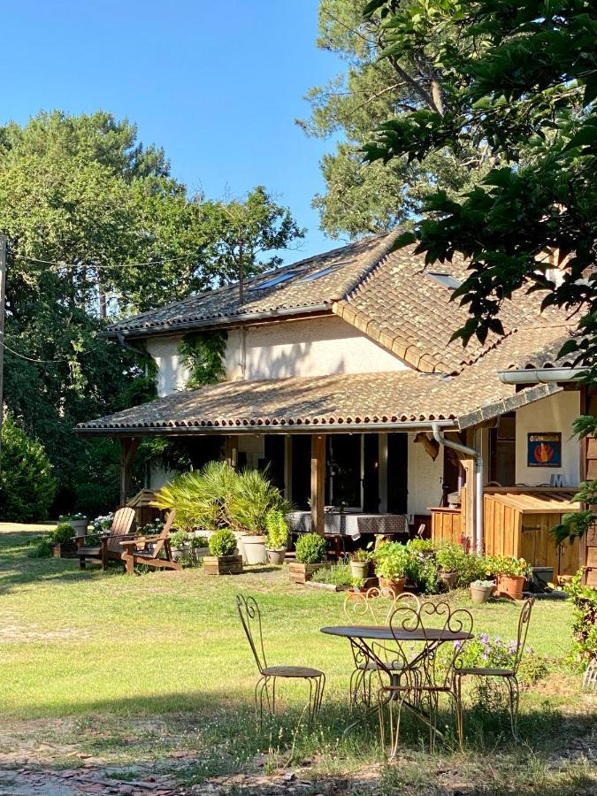 Hotel La Ferme Du Miouat Saint-Julien-en-Born Exterior foto